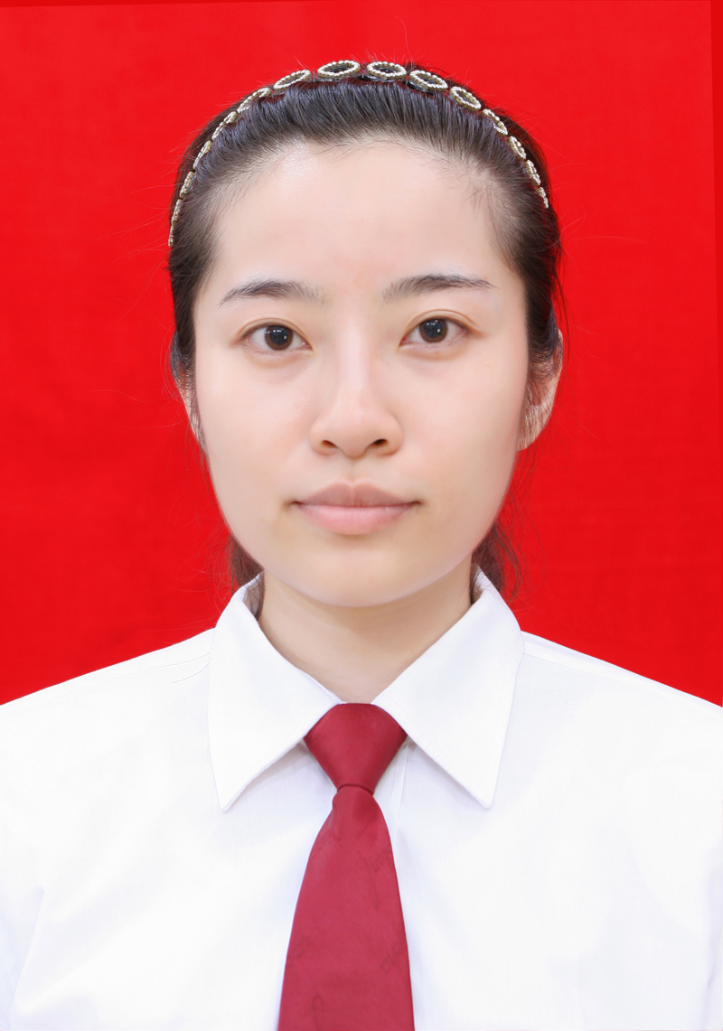 黄莹