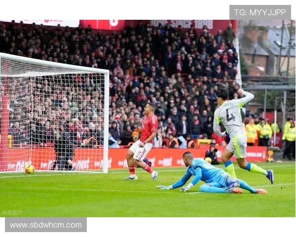 桑德兰主场顽强逼平阿森纳射门数据差距明显控球率亦落后