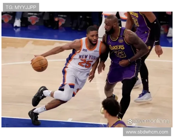 莫斯利称赞泰厄斯琼斯开局表现为球队注入活力奠定比赛基调