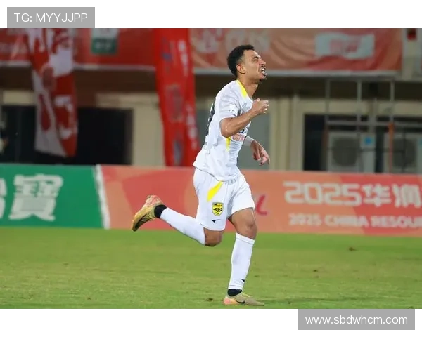 广州豹半场领先南京城市尼康助攻罗萨破门展现强大实力